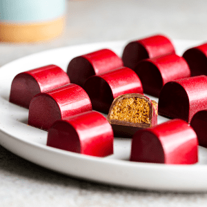 Chocolate relleno de crema Biscoff® y Kataifi